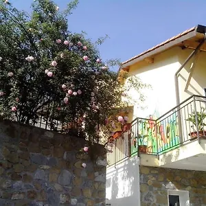 L'erba Degli Abrighi Bed & Breakfast